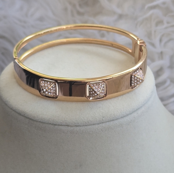 Swarovski Tactic Large Bangle Bracelet- Excellent Condition - Picture 2 of 6